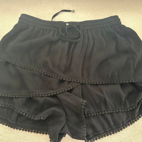 Shorts/skjørt fra Zara