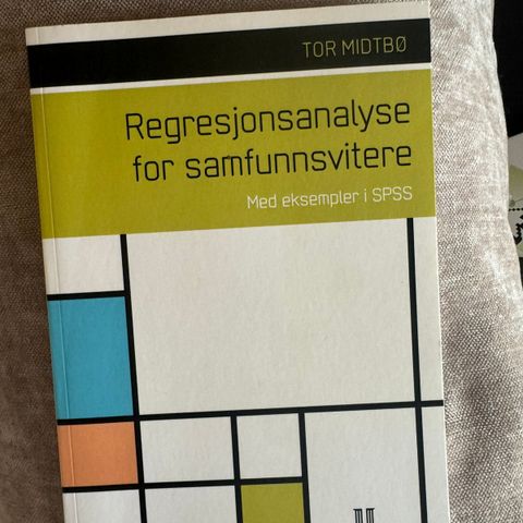 Regresjonsanalyse for samfunnsvitere