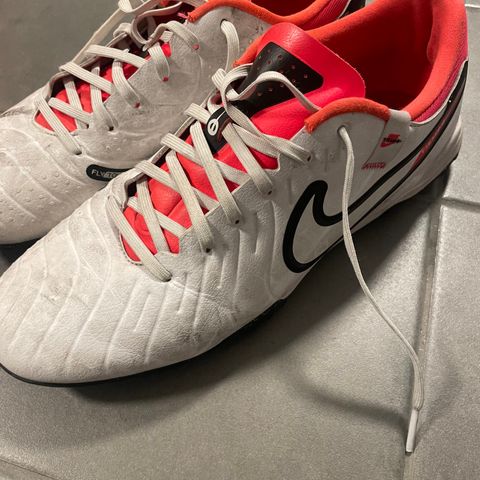 Nike Tiempo fly touch lite fotballsko