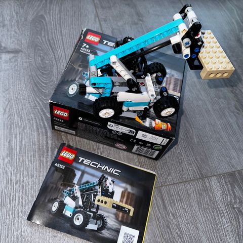 Lego Technic 42133