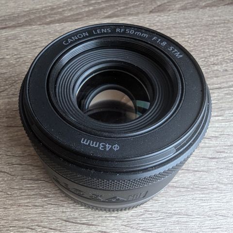 Canon RF 50mm linse