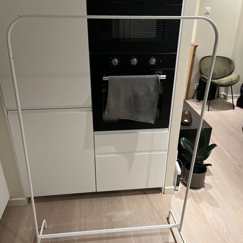 Ikea Mulig klesstativ selges