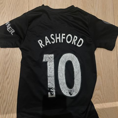 Manchester United-trøye/Rashford str 128 (6-8 år)