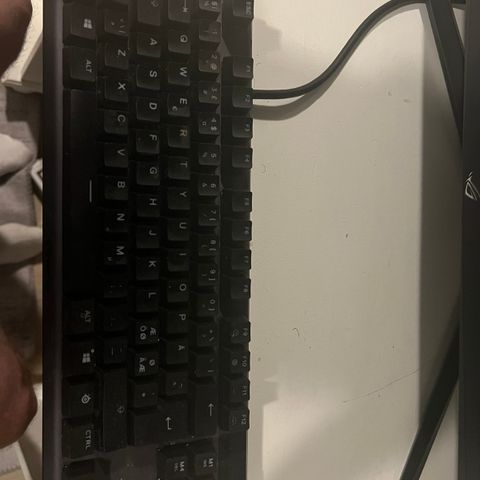 Steelseries Apex 7 TKL (red switch)