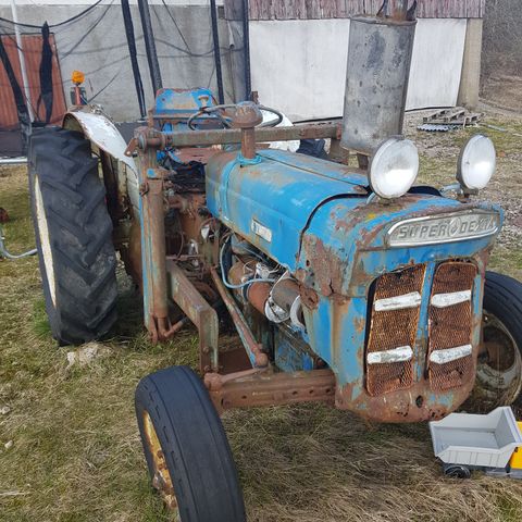 Fordson super dexta