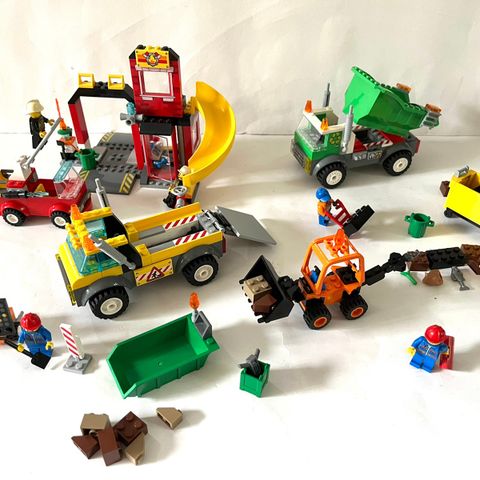 Populære utgåtte Lego sett: søppelbil, mini brannstasjon og veiarbeid