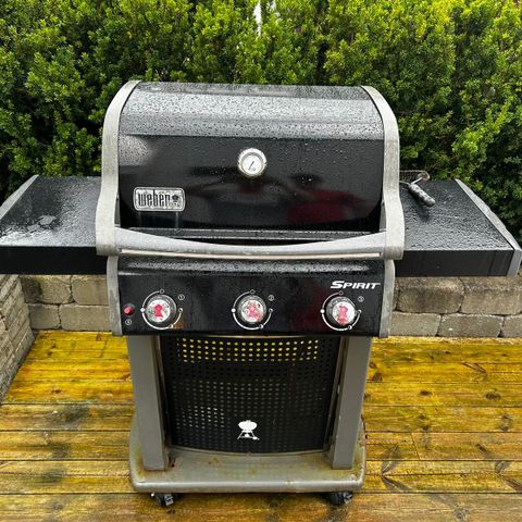 Weber Spirit 3 brennere gis bort