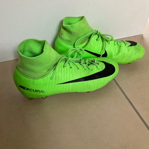 Nike Mercurial str 36,5