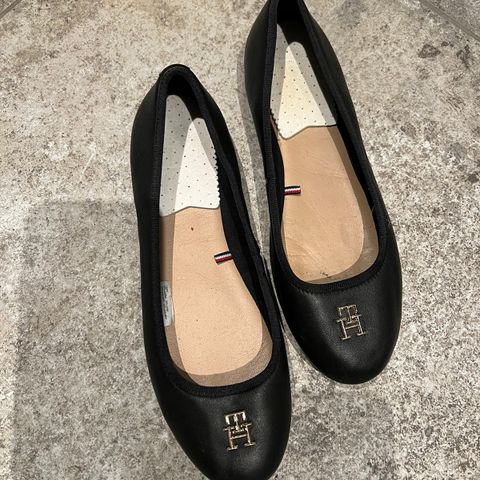 Tommy Hilfiger ballerinasko str 40 - brukt 2 ganger