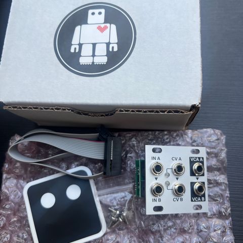 Intellijel Designs Dual VCA 1U