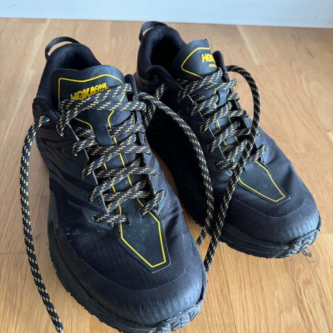 Hoka Speedgoat 4, strl 43 1/3  selges