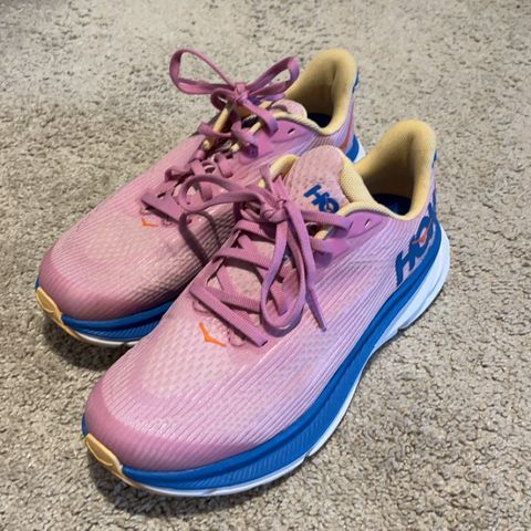 Hoka Clifton 9 37 1/3