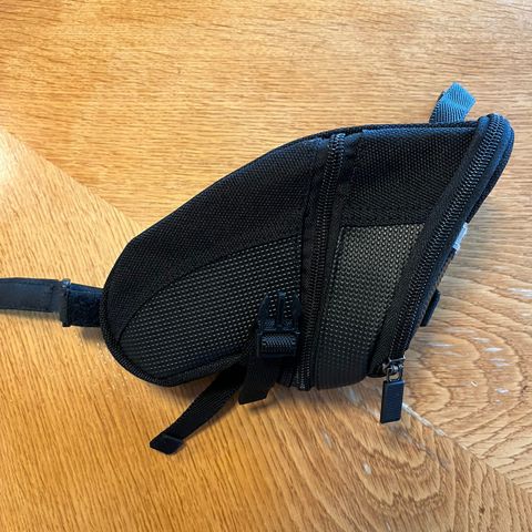 Topeak sadelveske Aero Velcro Large (1,5-2 liter)