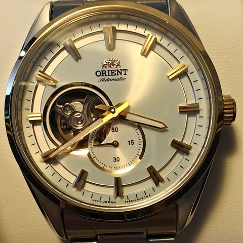 Orient Contemporary Hvit/Stål Ø40.8 mm