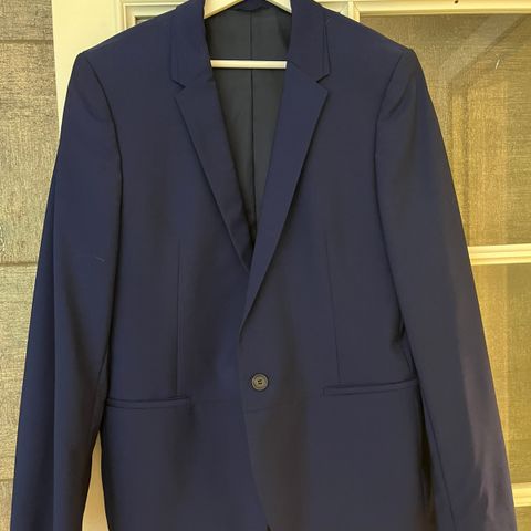 Mørkeblå blazer fra Hugo Boss