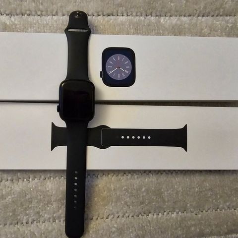 Apple Watch 8 Series | 45 MM |