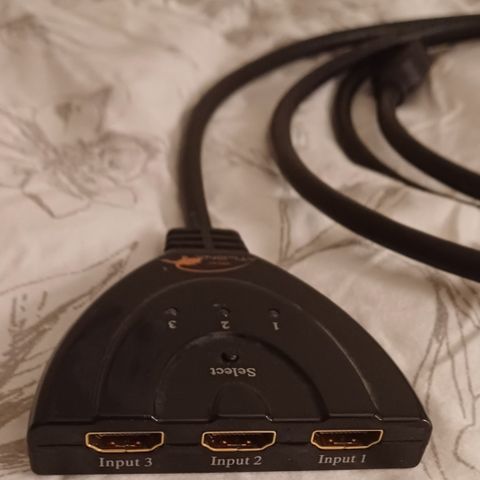 HDMI splitter, kabel