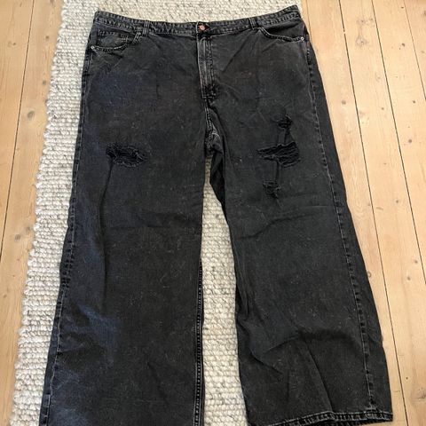 Jeans med hull