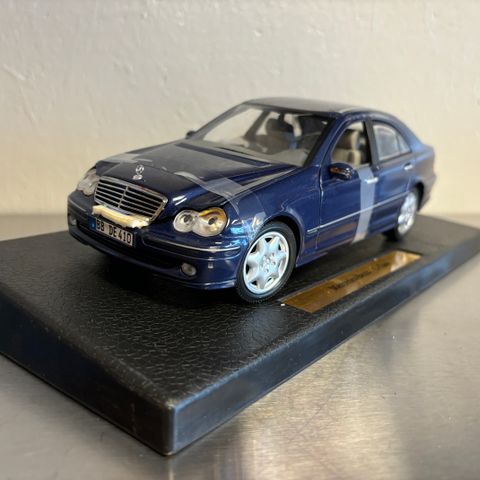 1:18 Mercedes benz c klasse fra Anson selges