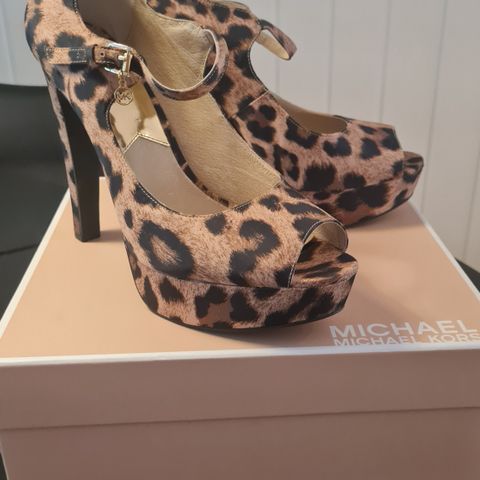 Michael Kors Sophia Mary jane damesko str 40/9,5 selges