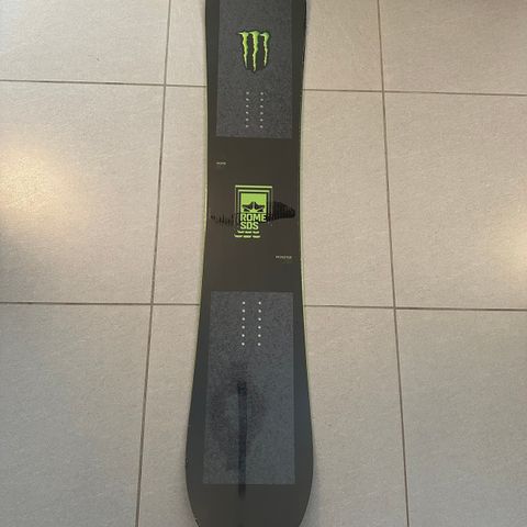 Monster x Rome snowboard