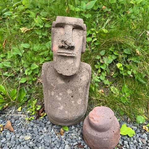 Påskeøya moai pukao statue