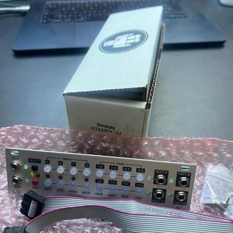 Intellijel Designs Steppy 1U