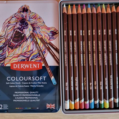 Derwent Colour Soft sett med 12 farger