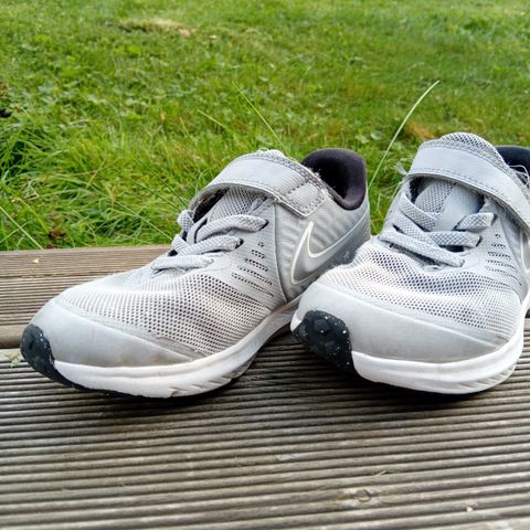 Nike joggesko str.28,5