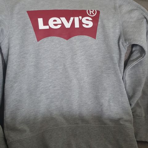 Levis Genser Barn