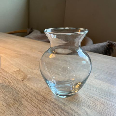 Vase i glass