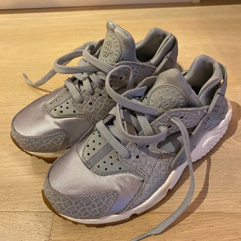 Nike Huarache i str. 36,5 selges