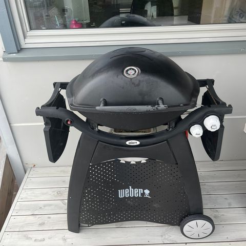 Weber Q3000