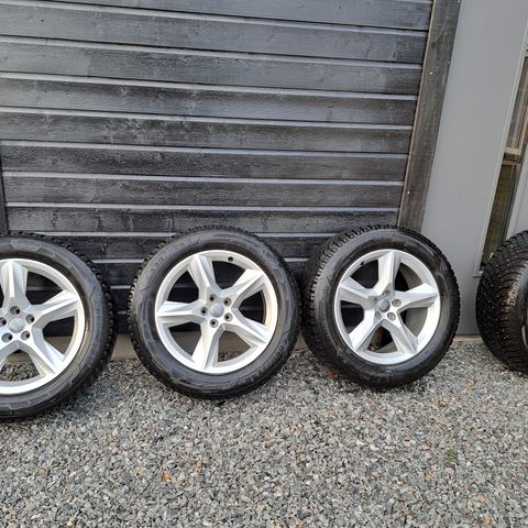 19" Audi Q7 piggdekk med Orgfelger