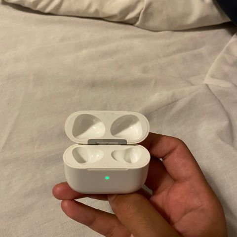 Apple AirPods 3rd Gen Ladeboks