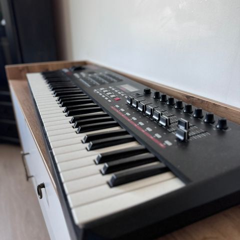 AKAI Midi keyboard