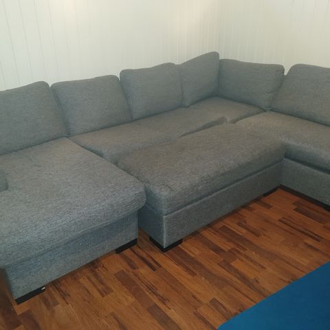 Hjørnesofa gis bort