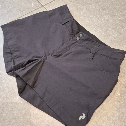 Peak Performance Iconiq shorts