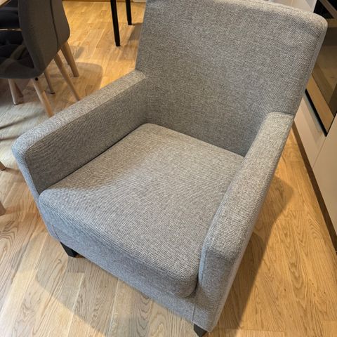 Grey Armchair in good condition - 300 NOK