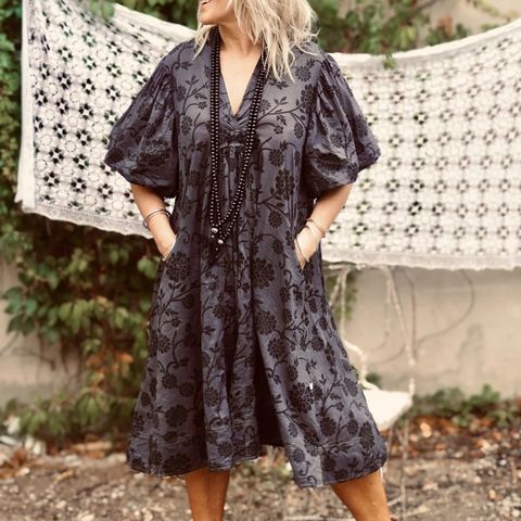 FLORA DRESS CHARCOAL RAIN