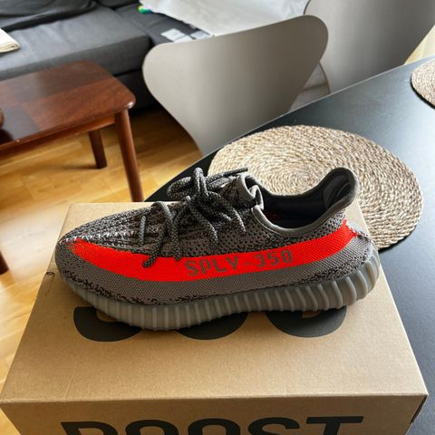 Yeezy Boost 350 V2 Beluga