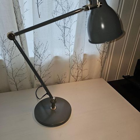 Ikea Arød skrivebordslampe