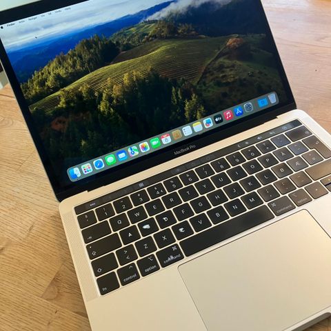 Macbook Pro 13 2019 8gb/128gb