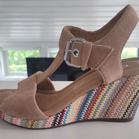 Gabor høyhælte espadrillos,  1 par Beige og 1 par blå