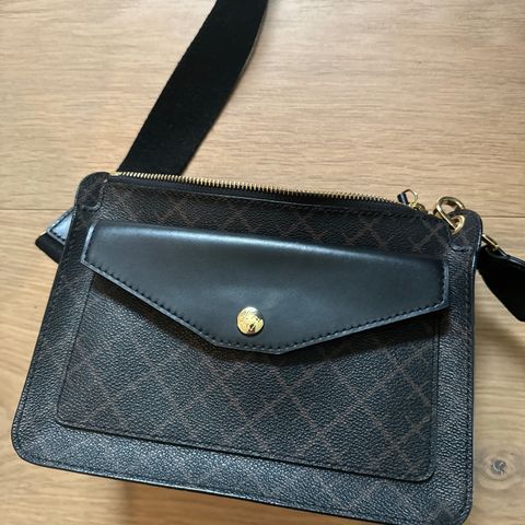 Crossbody veske fra Malene Birger