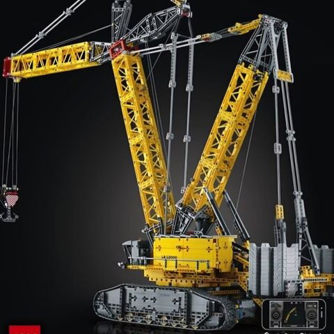 LEGO Technic 42146 Liebherr crawler crane