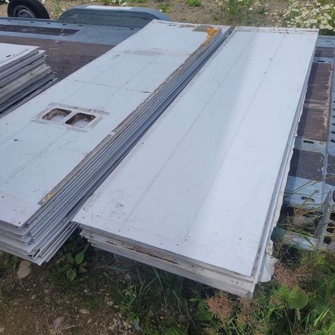 Sandwich panel