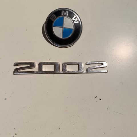 Originale badges til BMW 2002