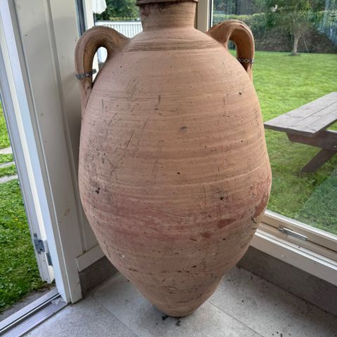 Amphora