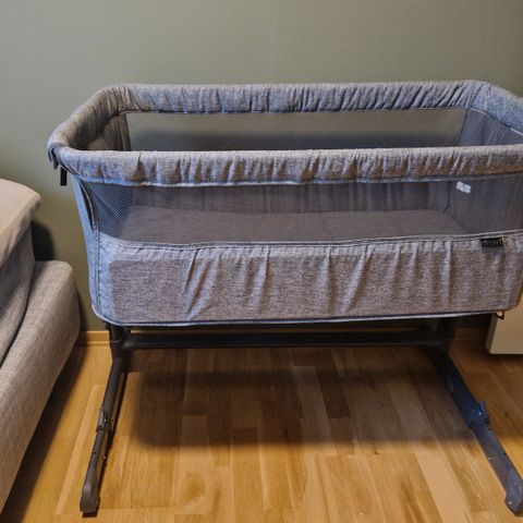 Bedside crib